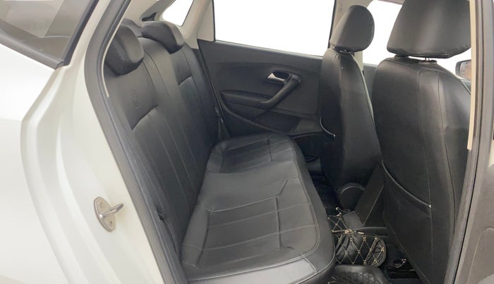 2019 Volkswagen Ameo COMFORTLINE 1.0L, Petrol, Manual, 90,132 km, Right Side Rear Door Cabin