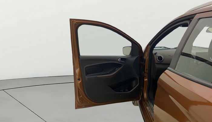 2019 Ford FREESTYLE TITANIUM 1.5 DIESEL, Diesel, Manual, 47,610 km, LHS Front Door