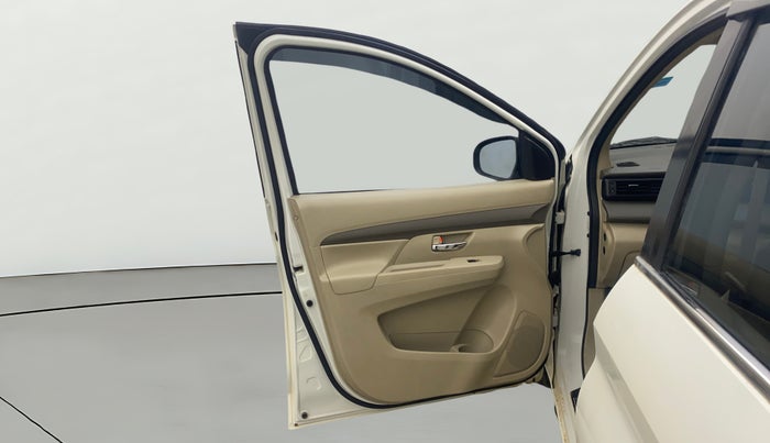 2022 Maruti Ertiga VXI CNG, CNG, Manual, 30,540 km, LHS Front Door