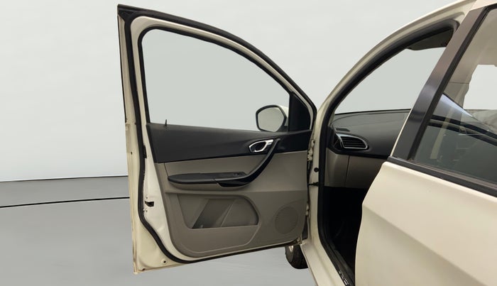 2017 Tata Tiago XZ PETROL, Petrol, Manual, 99,110 km, LHS Rear Door