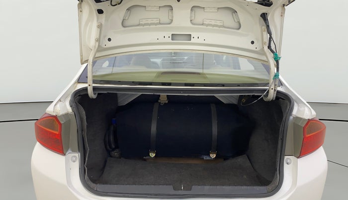 2015 Honda City 1.5L I-VTEC VX CVT, CNG, Automatic, 74,976 km, Boot Open Zoomed View