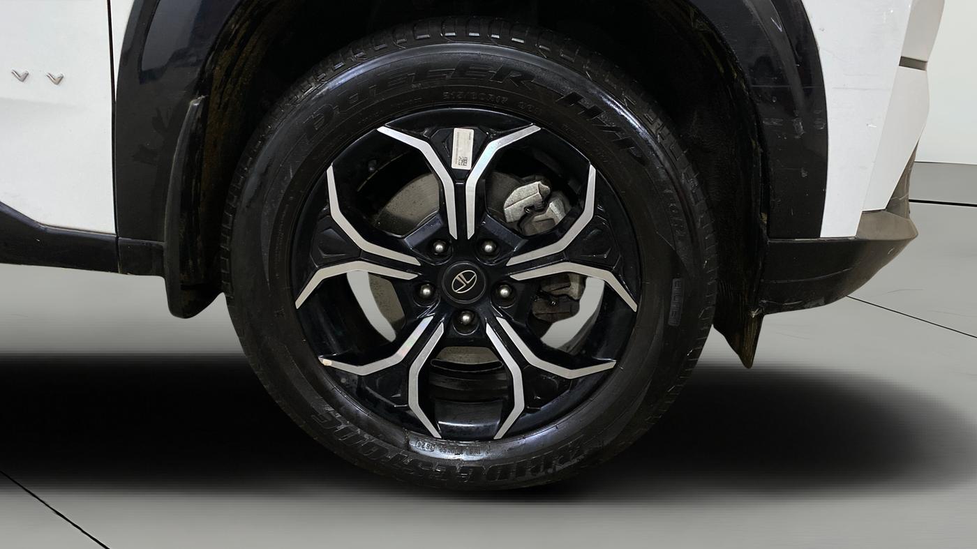 2024 Tata Curvv Creative 1.2 Petrol 7DCA, Petrol, Automatic, 14,773 km, Right Front Wheel