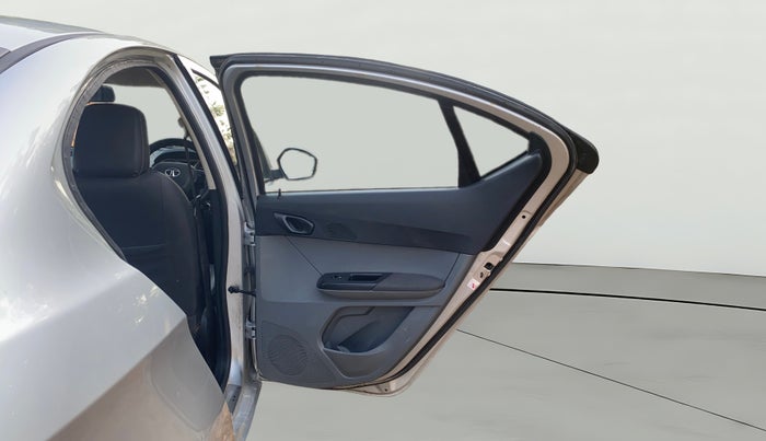 2017 Tata TIGOR XT PETROL, CNG, Manual, 37,080 km, RHS Rear Door