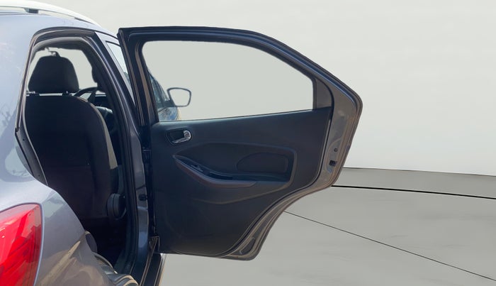 2018 Ford FREESTYLE TITANIUM 1.2 PETROL, Petrol, Manual, 56,895 km, RHS Rear Door