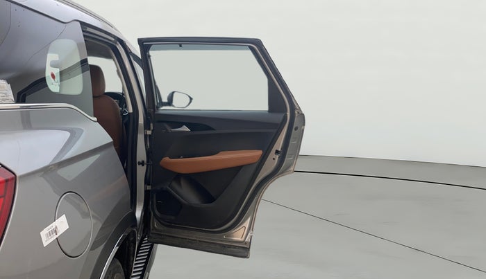 2021 MG HECTOR PLUS SELECT 2.0 DIESEL TURBO MT 7-STR, Diesel, Manual, 41,746 km, RHS Rear Door