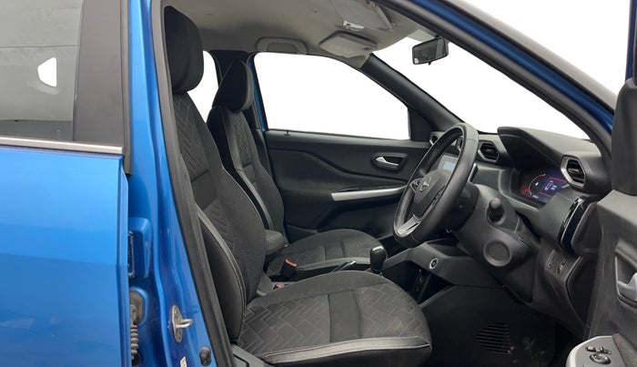 2023 Nissan MAGNITE XV AMT EZ Shift DT, Petrol, Automatic, 16,532 km, Right Side Front Door Cabin