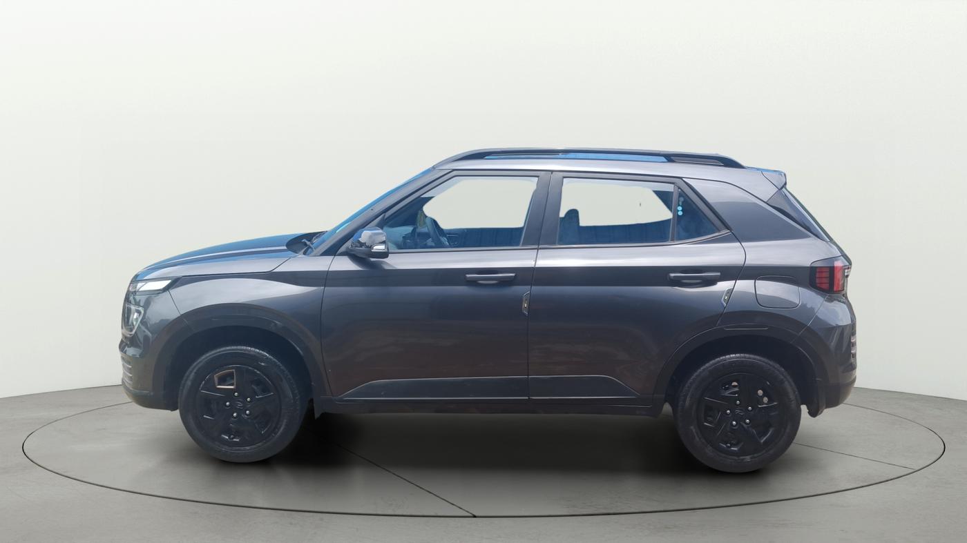 2024 Hyundai VENUE SX 1.2 KNIGHT EDITION, Petrol, Manual, 44,498 km, Left Side