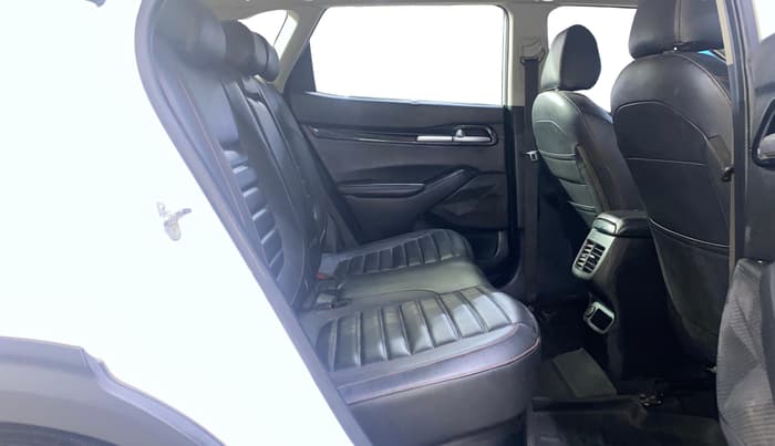 2019 KIA SELTOS GTK 1.4 PETROL, Petrol, Manual, 1,12,787 km, Right Side Rear Door Cabin