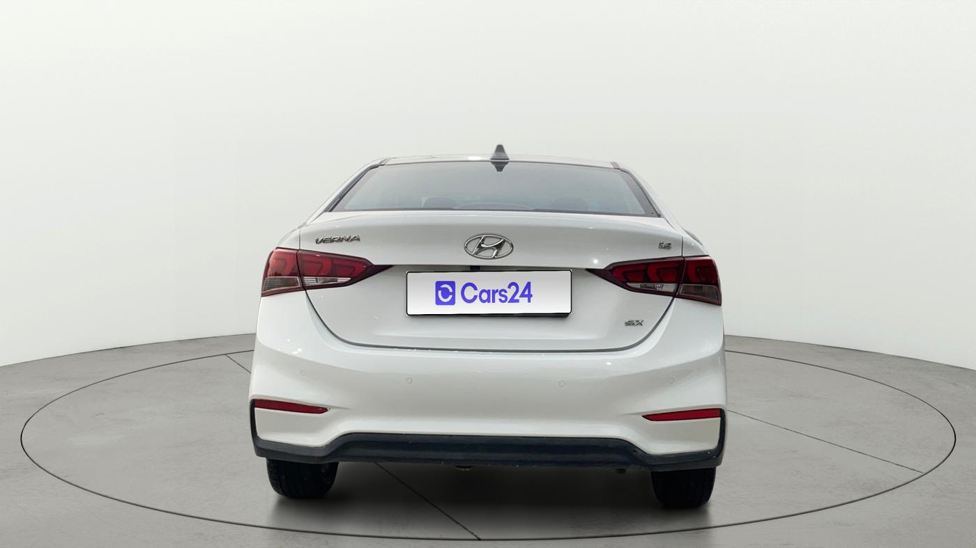 2020 Hyundai Verna 1.6 VTVT SX, Petrol, Manual, 48,488 km, Back/Rear