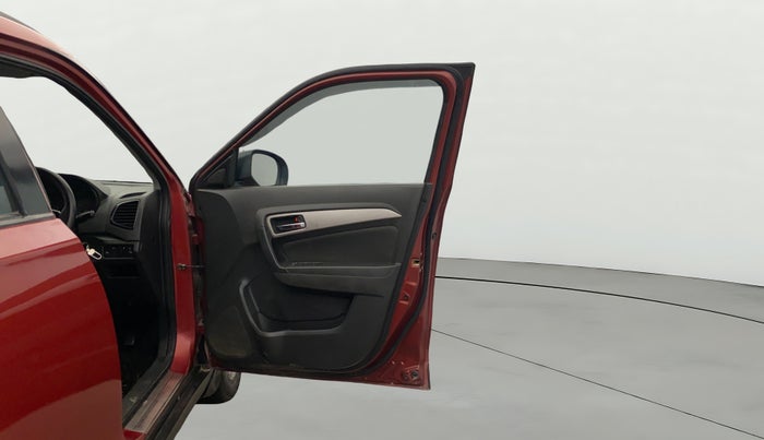 2017 Maruti Vitara Brezza ZDI, Diesel, Manual, 1,39,612 km, RHS Front Door