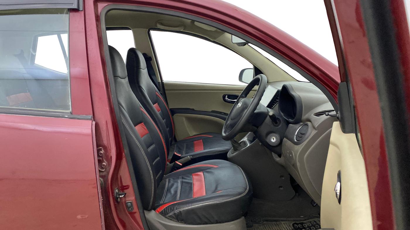 2014 Hyundai i10 SPORTZ 1.1, Petrol, Manual, 38,443 km, Right Side Front Door Cabin