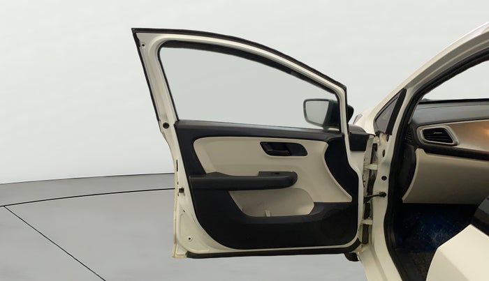 2021 Tata ALTROZ XT PETROL, Petrol, Manual, 61,105 km, LHS Front Door