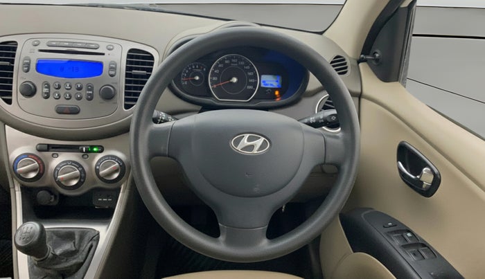 2015 Hyundai i10 SPORTZ 1.1, Petrol, Manual, 49,456 km, Steering Wheel Close Up
