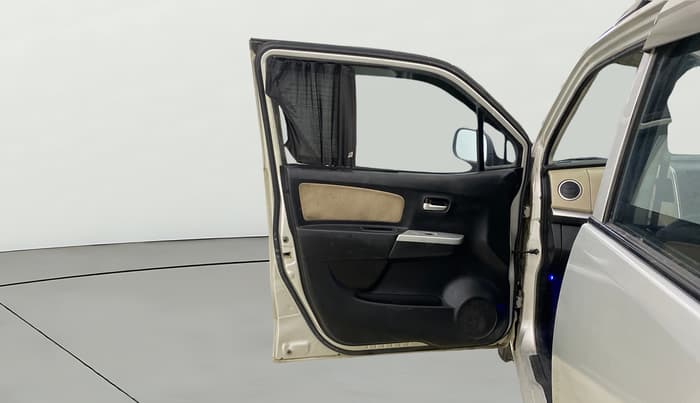 2018 Maruti Wagon R 1.0 LXI CNG, CNG, Manual, 77,632 km, LHS Front Door