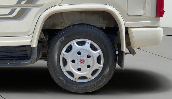 2023 Mahindra Bolero B6, Diesel, Manual, 35,406 km, Left Rear Wheel