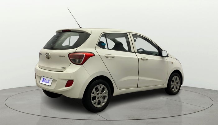 2016 Hyundai Grand i10 MAGNA 1.2 KAPPA VTVT, Petrol, Manual, 99,716 km, Right Back Diagonal