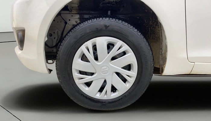 2014 Maruti Swift VXI, Petrol, Manual, 73,370 km, Left Front Wheel