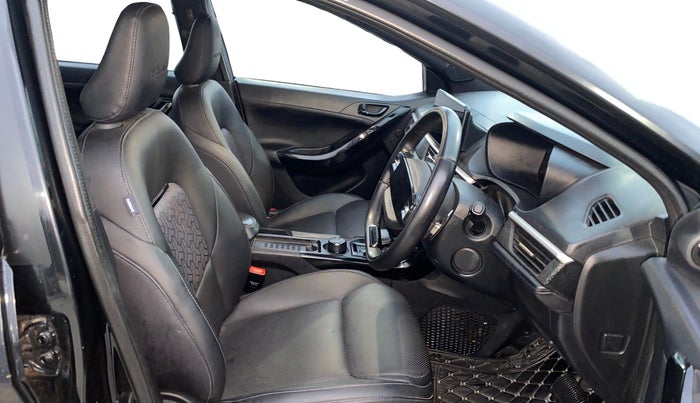 2024 Tata NEXON Fearless 1.2 Revotron 7DCA Dark Edition, Petrol, Automatic, 21,861 km, Right Side Front Door Cabin