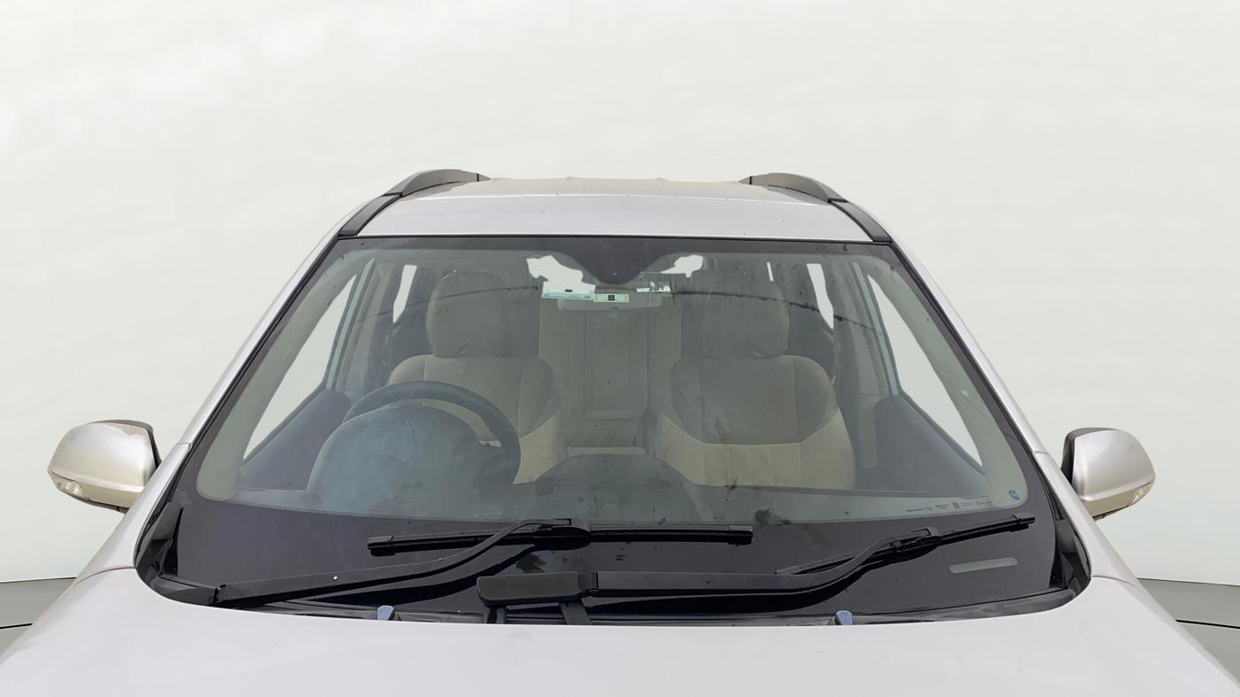 2016 Mahindra XUV500 W6, Diesel, Manual, 63,766 km, Front Windshield