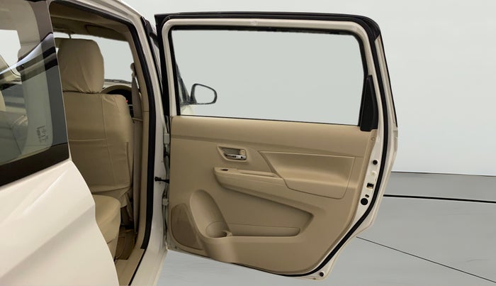 2021 Maruti Ertiga TOUR M CNG, CNG, Manual, 47,907 km, RHS Rear Door