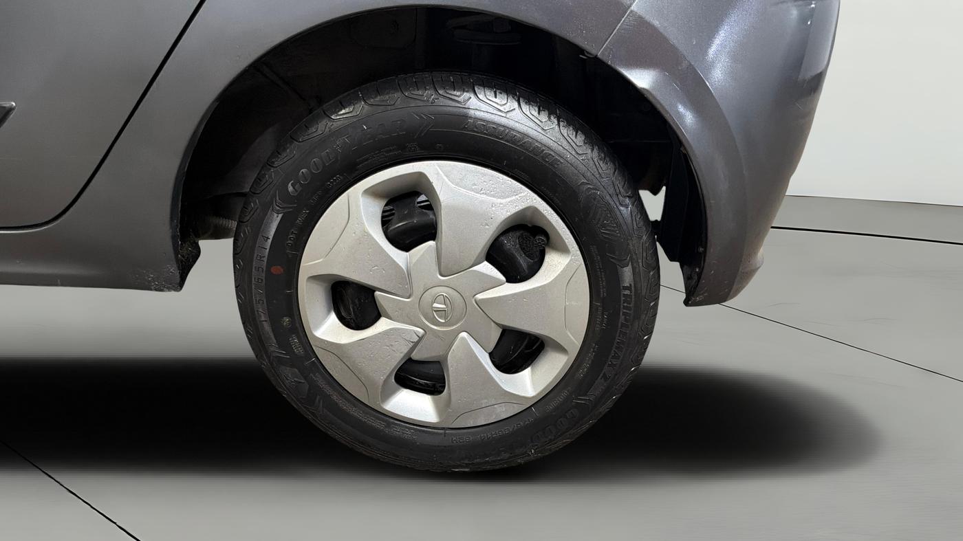 2020 Tata Tiago XT PETROL, Petrol, Manual, 40,804 km, Left Rear Wheel