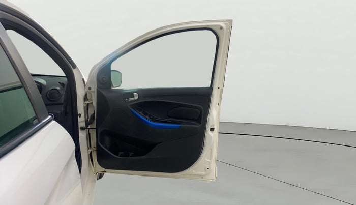 2020 Ford New Figo TITANIUM BLU 1.2 PETROL, Petrol, Manual, 71,297 km, RHS Front Door