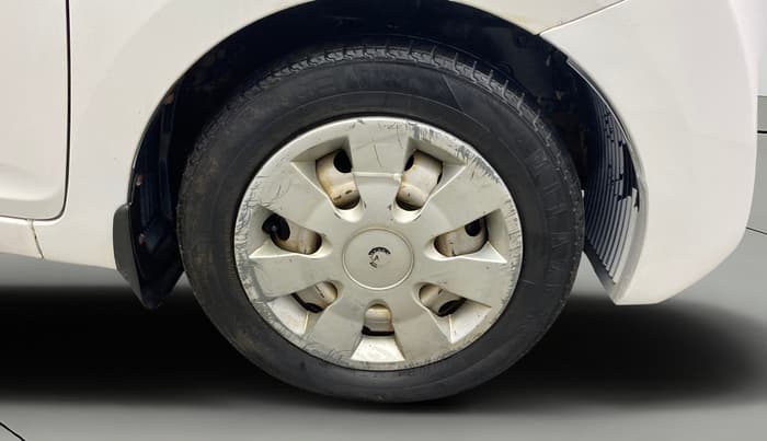 2018 Hyundai Eon ERA +, Petrol, Manual, 73,711 km, Right Front Wheel