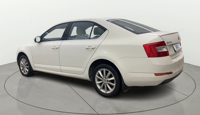 2015 Skoda Octavia ELEGANCE 1.8 TSI AT, Petrol, Automatic, 1,23,529 km, Left Back Diagonal