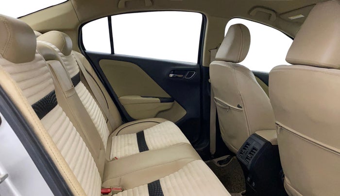 2018 Honda City 1.5L I-VTEC V MT, Petrol, Manual, 46,448 km, Right Side Rear Door Cabin