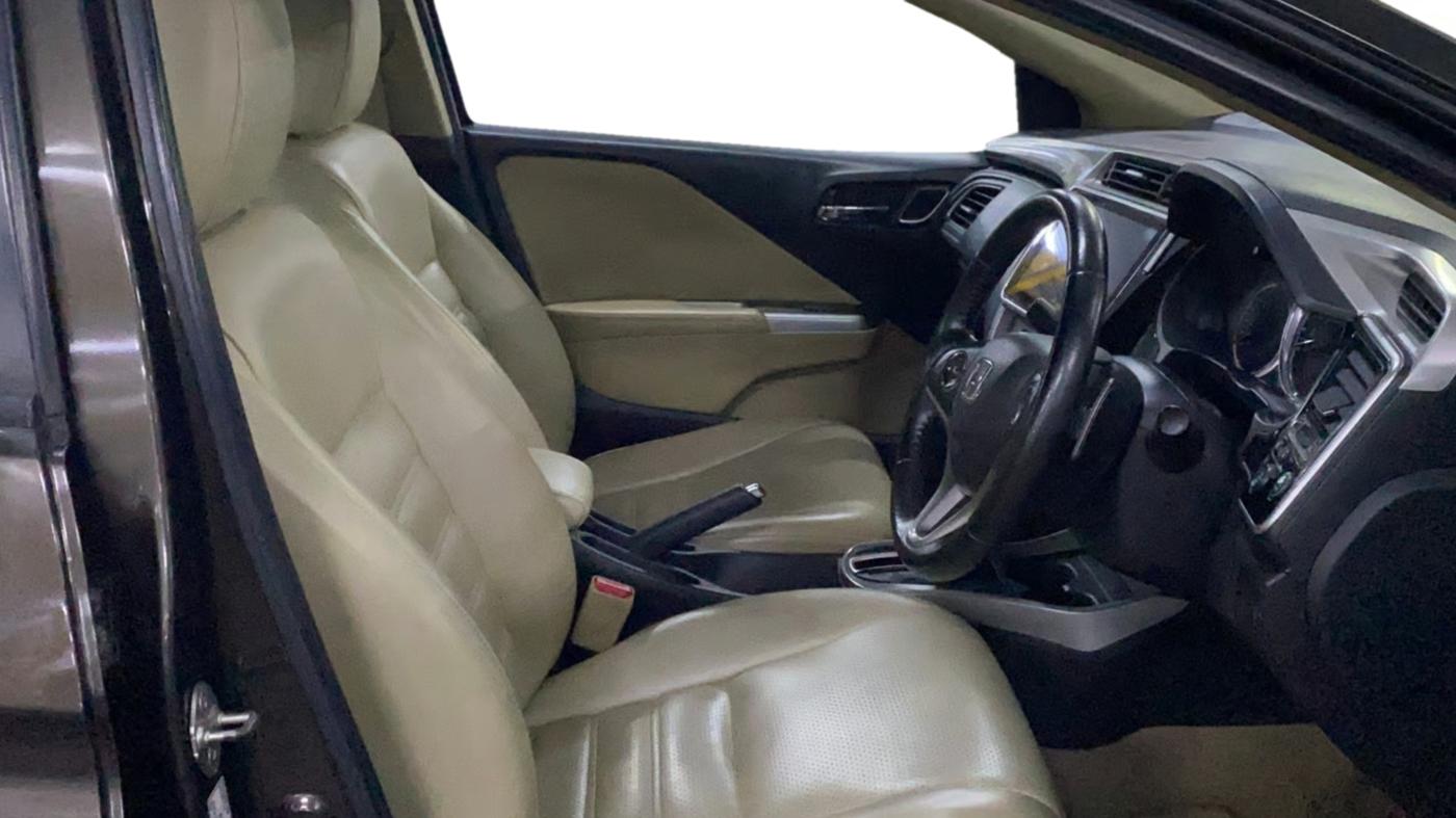 2017 Honda City 1.5L I-VTEC ZX CVT, Petrol, Automatic, 52,772 km, Right Side Front Door Cabin