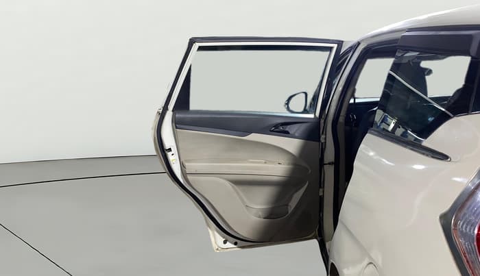 2019 Mahindra MARAZZO M4 8 STR, Diesel, Manual, 1,25,202 km, LHS Rear Door