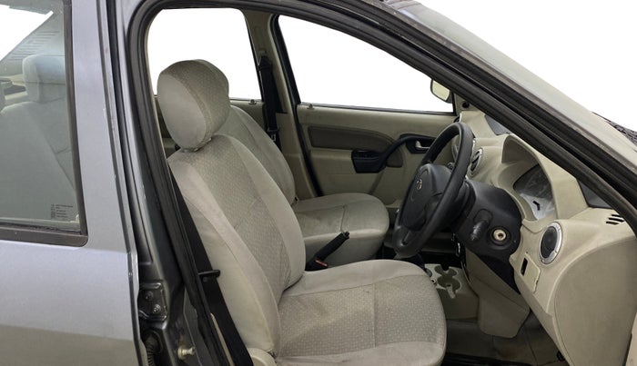 2013 Mahindra Verito 1.5 D4, Diesel, Manual, 1,27,281 km, Right Side Front Door Cabin