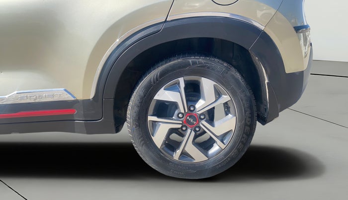 2021 KIA SONET GTX PLUS 1.0 IMT, Petrol, Manual, 39,645 km, Left Rear Wheel