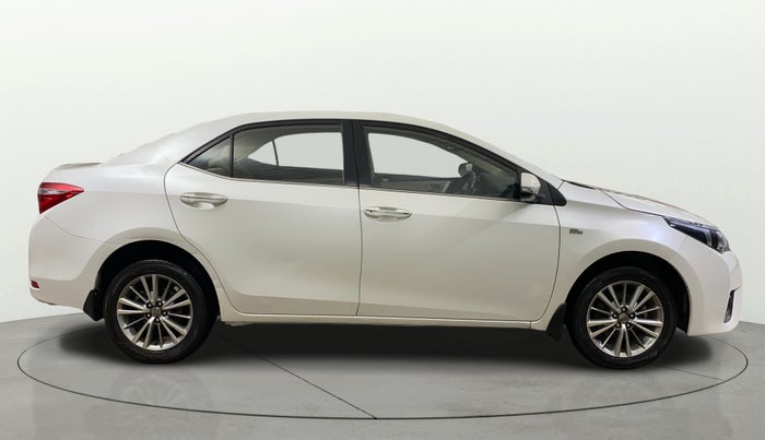 2016 Toyota Corolla Altis GL PETROL, Petrol, Manual, 90,270 km, Right Side View