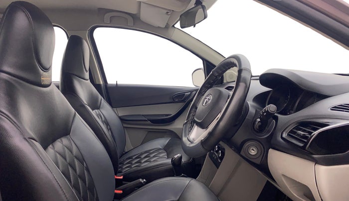 2017 Tata Tiago XT PETROL, Petrol, Manual, 37,680 km, Right Side Front Door Cabin