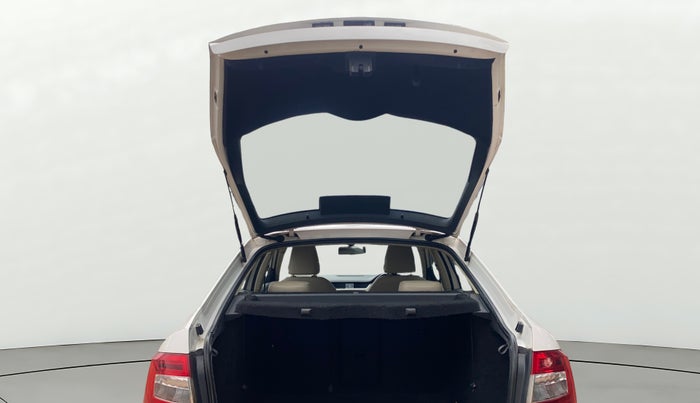 2015 Skoda Octavia STYLE PLUS AT 1.8 TSI, Petrol, Automatic, 1,08,777 km, Boot Door Open