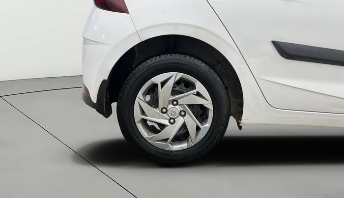 2020 Hyundai NEW I20 MAGNA 1.2 MT, Petrol, Manual, 49,881 km, Right Rear Wheel