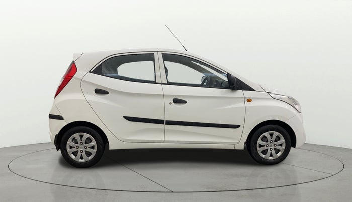2017 Hyundai Eon MAGNA +, Petrol, Manual, 50,408 km, Right Side View
