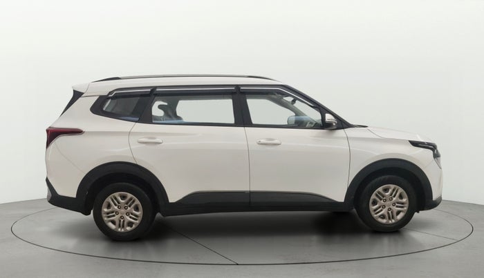 2023 KIA CARENS PRESTIGE 1.5 PETROL 7 STR, Petrol, Manual, 16,856 km, Right Side View