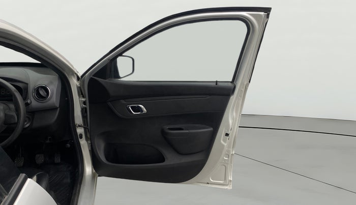 2019 Renault Kwid RXT 1.0 (O), Petrol, Manual, 50,647 km, RHS Front Door