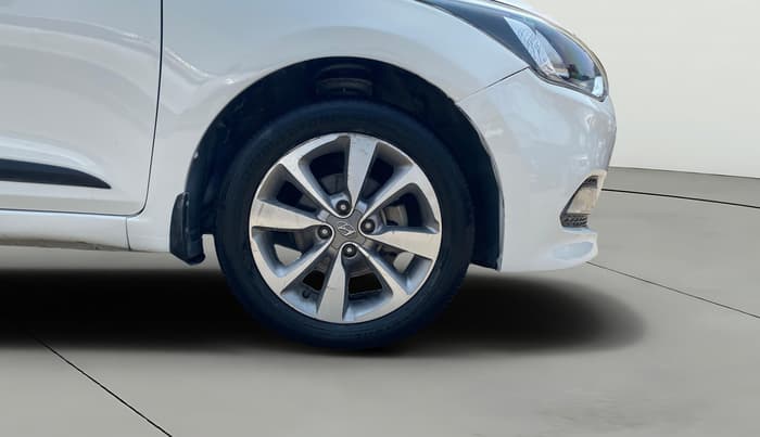 2014 Hyundai Elite i20 SPORTZ 1.2 (O), Petrol, Manual, 52,045 km, Right Front Wheel