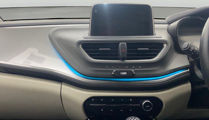 2023 Tata ALTROZ XZA + SUNROOF, Petrol, Automatic, 24,105 km, Air Conditioner