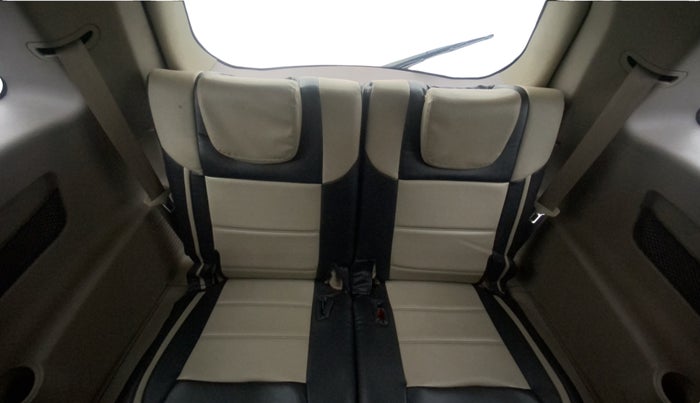 2017 Mahindra XUV500 W4, Diesel, Manual, 85,231 km, Third Seat Row ( optional )