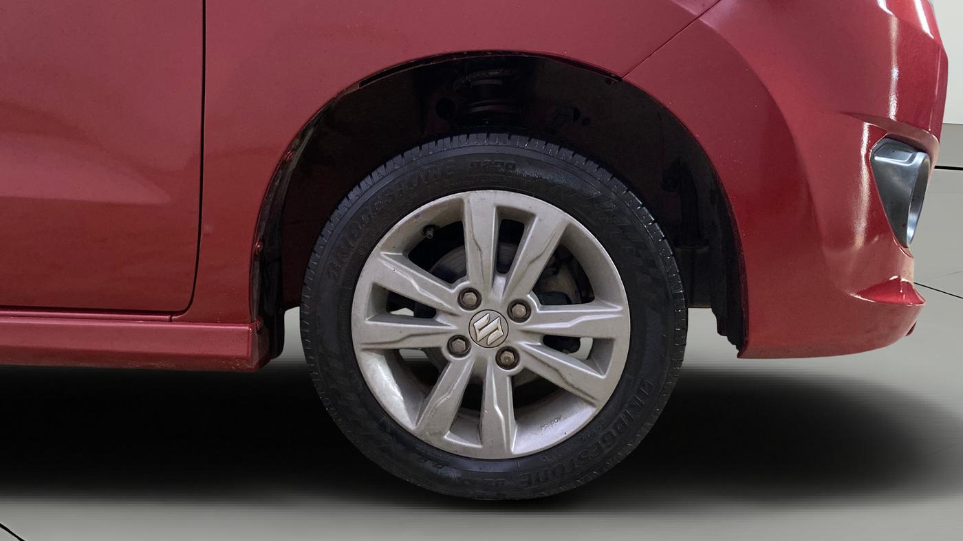 2015 Maruti Wagon R Stingray VXI, Petrol, Manual, 56,523 km, Right Front Wheel