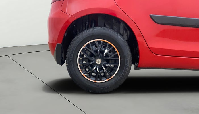 2017 Maruti Swift VXI, Petrol, Manual, 57,767 km, Right Rear Wheel