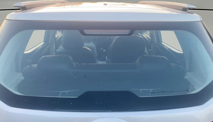 2022 Mahindra XUV300 W4 1.2 PETROL, Petrol, Manual, 23,259 km, Rear Windshield