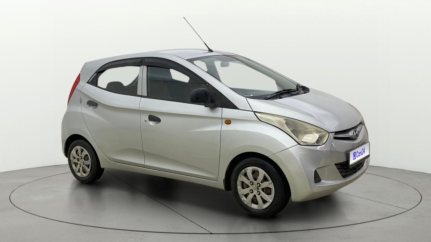2017 Hyundai Eon MAGNA +, Petrol, Manual, 29,910 km, Right Front Diagonal