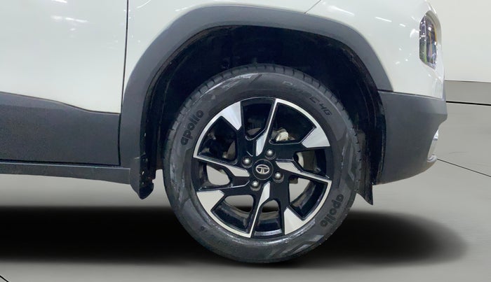 2022 Tata PUNCH ACCOMPLISHED MT, Petrol, Manual, 33,712 km, Right Front Wheel
