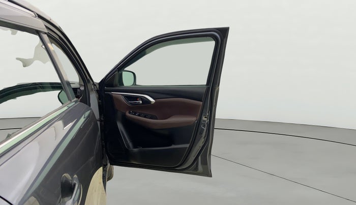 2023 Maruti Grand Vitara ZETA SMART HYBRID, Petrol, Manual, 43,241 km, RHS Front Door