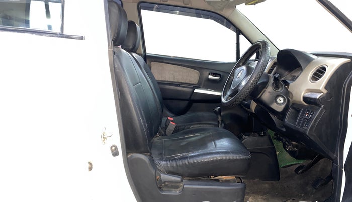 2015 Maruti Wagon R 1.0 VXI, Petrol, Manual, 80,814 km, Right Side Front Door Cabin